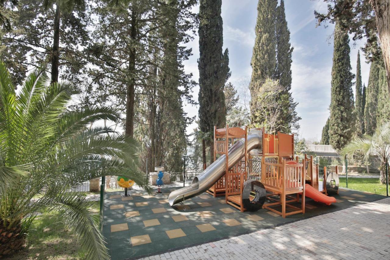 Garden Resort Gagra Exteriér fotografie